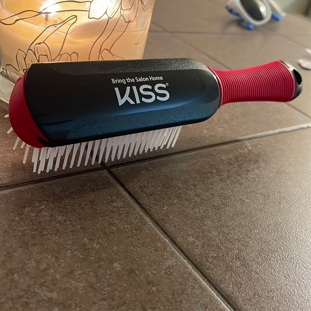 Hair brush